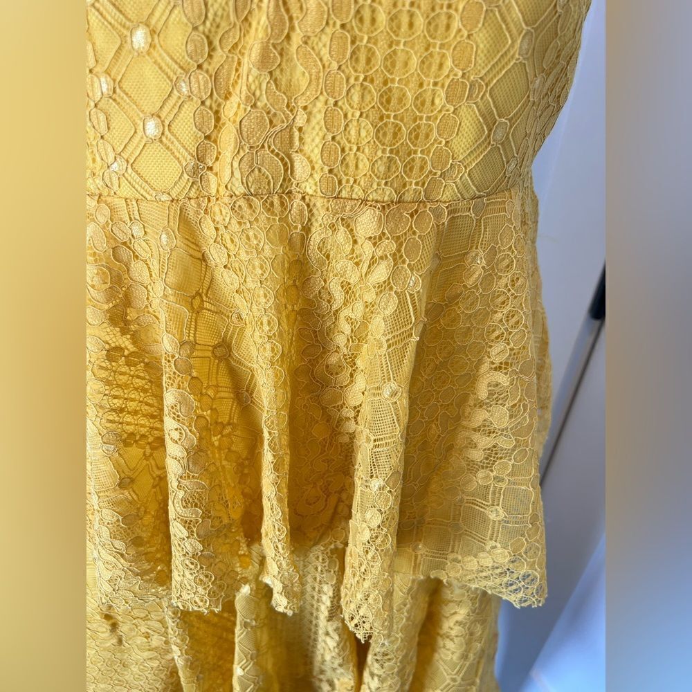 Lulus yellow tiered dress - Picture 5 of 10